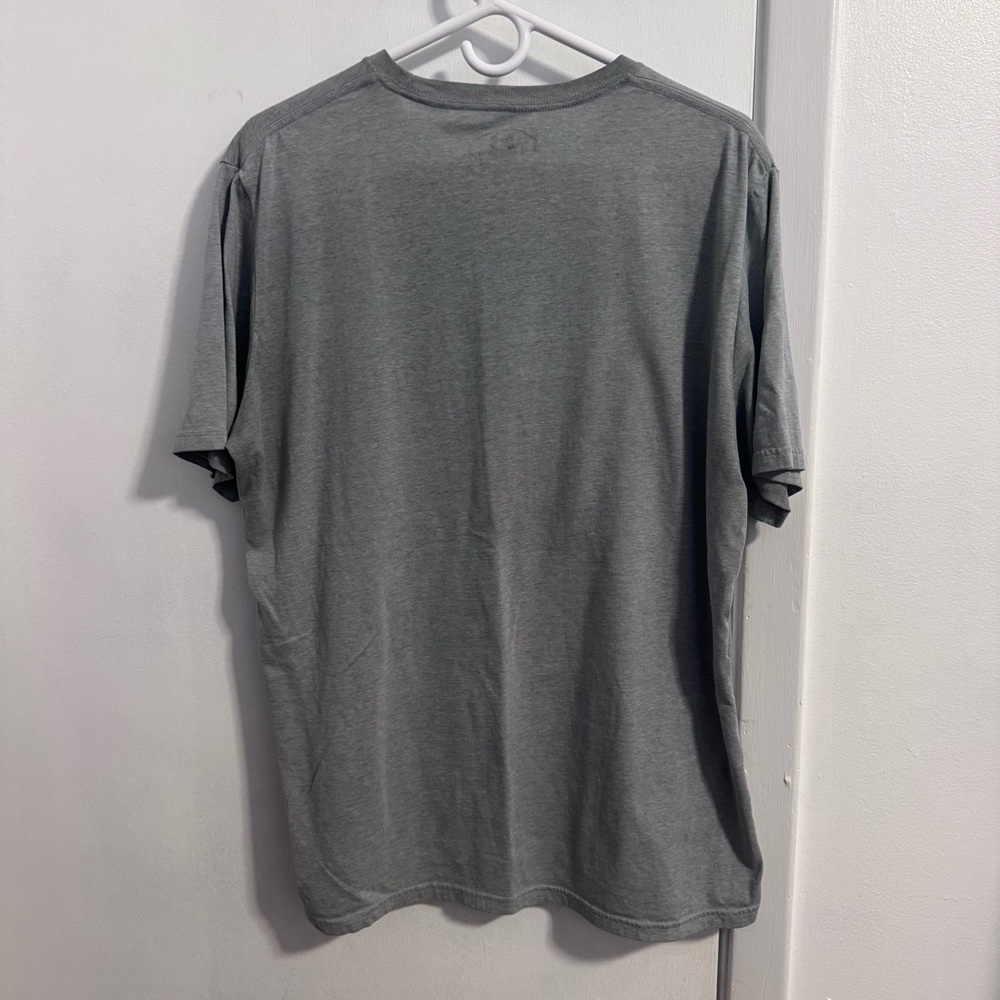 Under Armour Gray Tee with American Flag Logo - Picture 2 of 2